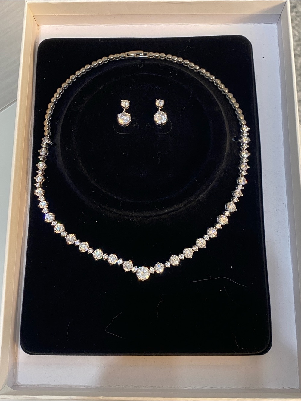WM HAI MO necklace earring set